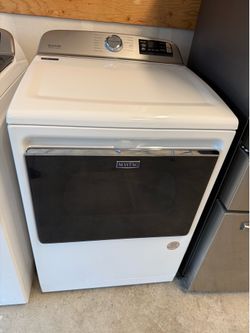 Maytag XL capacity 5.0 cuft washer and 7.4 cuft electric dryer