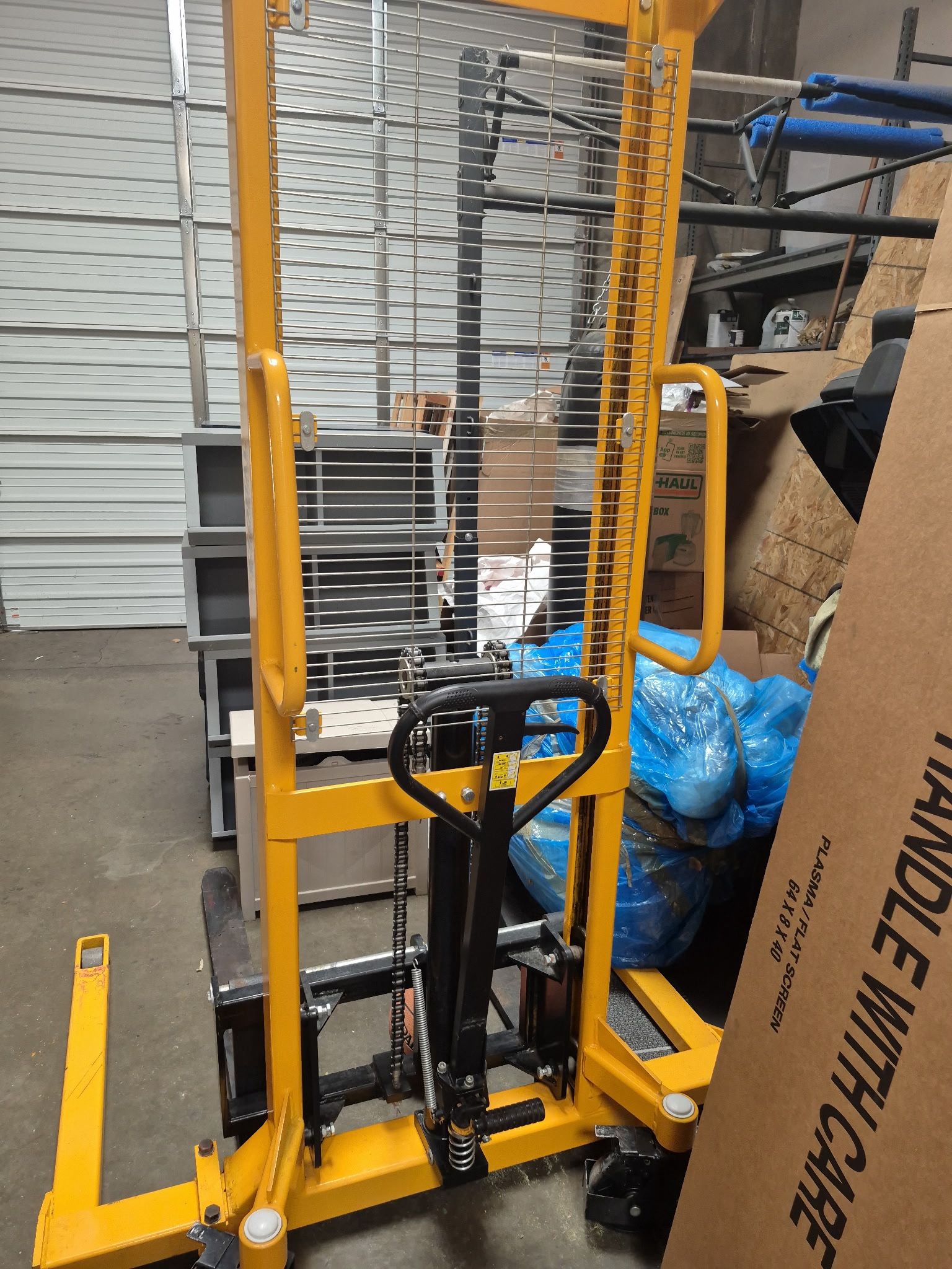 Global Industrial Forklift