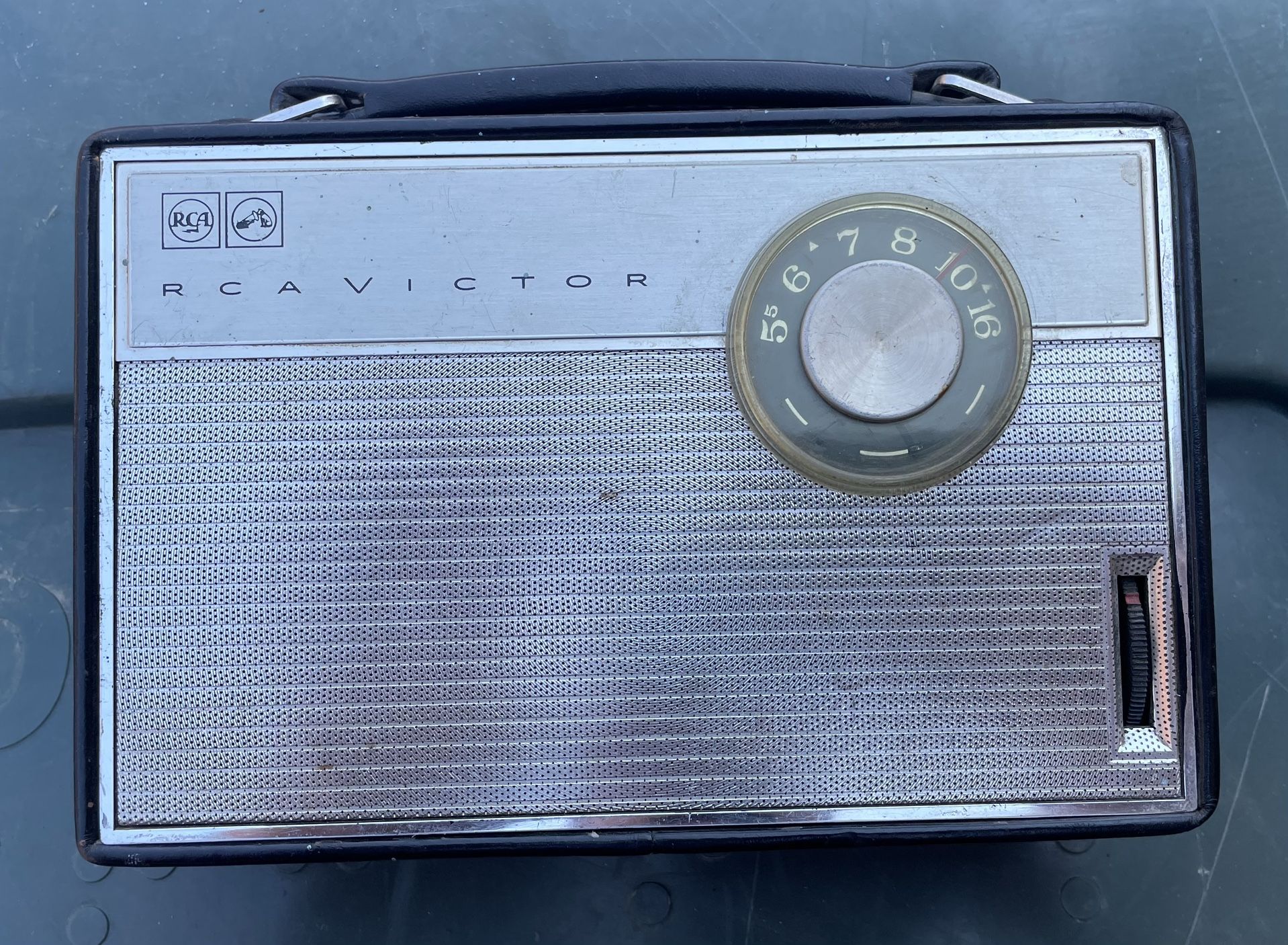 Vintage RCA Victor Radio