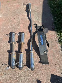 Olympic curl bar, 2 loadable bars, 6 collars and arm blaster