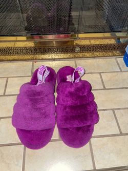 Purple fuzzy Uggs size 8