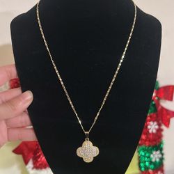 Diamond Clover Necklace 