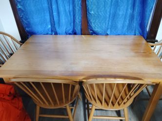 4 Seat Dining room table
