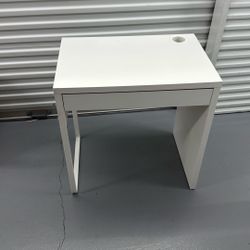 White Computer Table