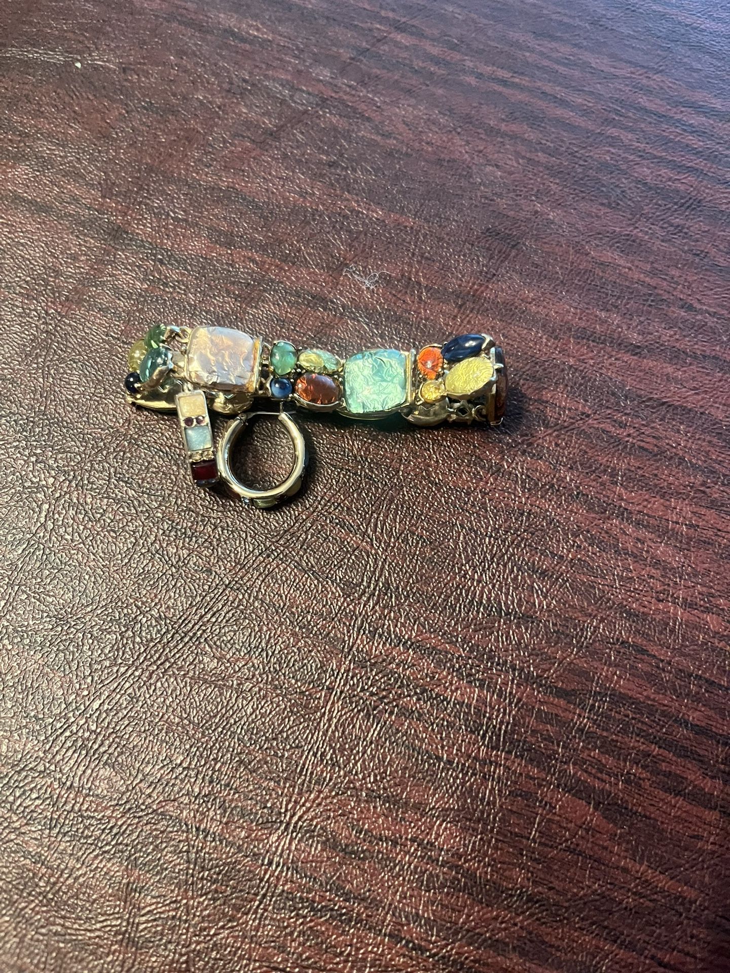 Bracelet with colorful gemstones