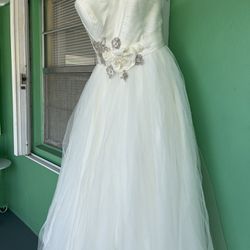 Oleg Cassini Wedding Dress 