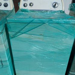 Whirlpool Washer and Dryer Set