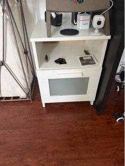 Bedside table