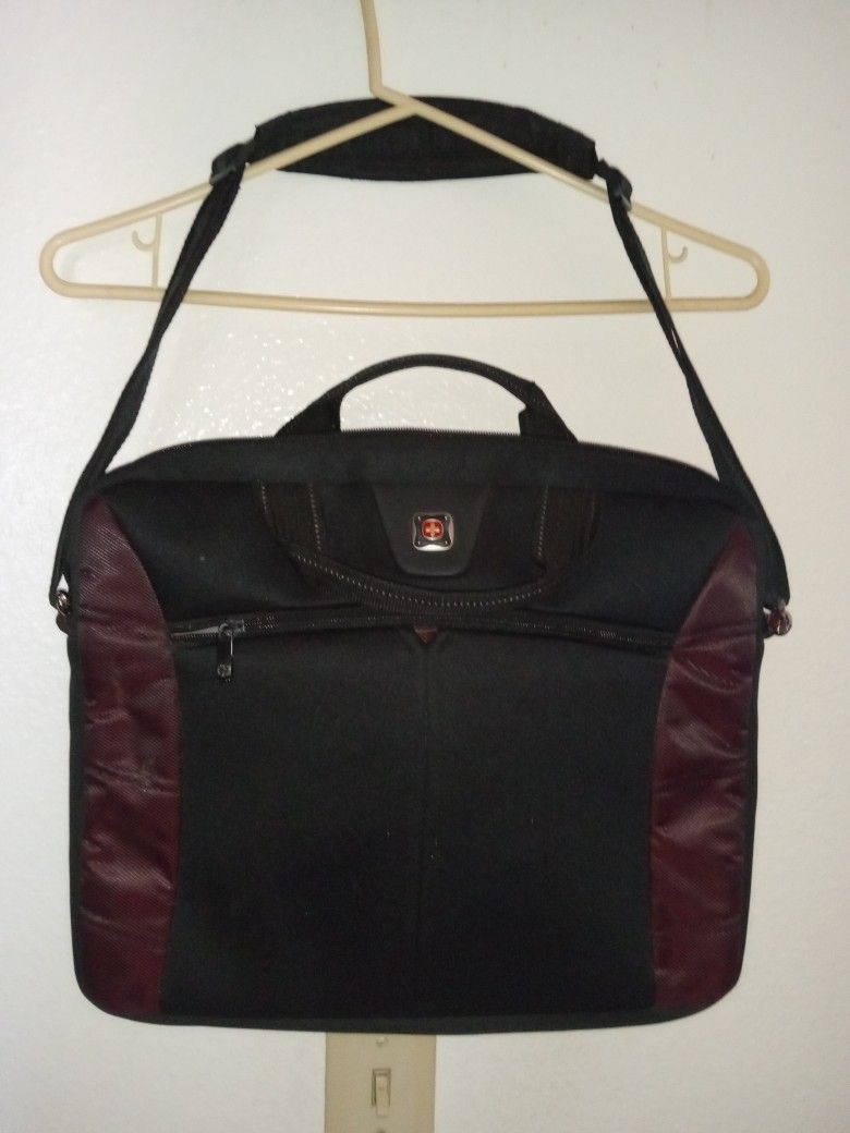 Laptop Carrying Case