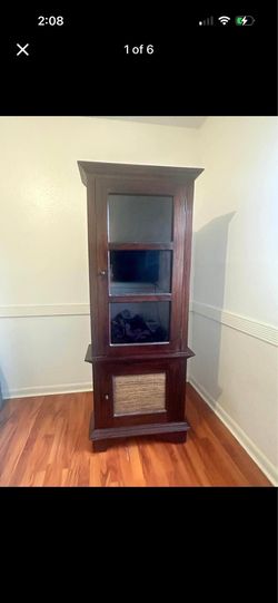 Corner cabinet