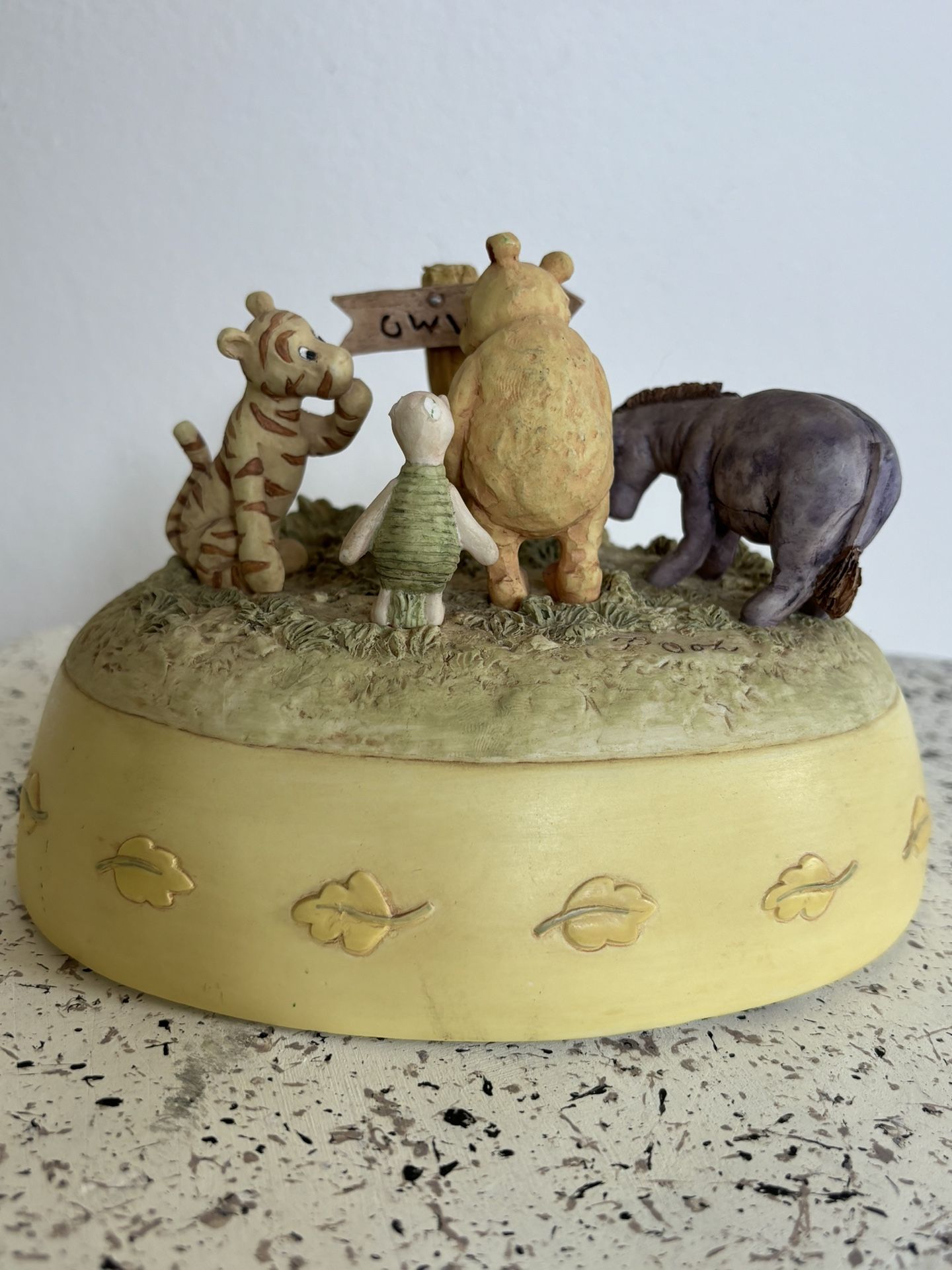 Rare 1963 Charpente Music Box CLASSIC POOH,TIGGER, PIGLET&EEYORE OWLS HOUSE SIGN