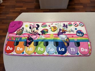 Toddler Musical Piano Play Mat Minnie Mouse Daisy Surface Washable 30"x18" Toy
