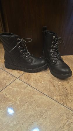 Girls Boots