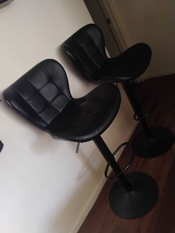 2 bar chairs
