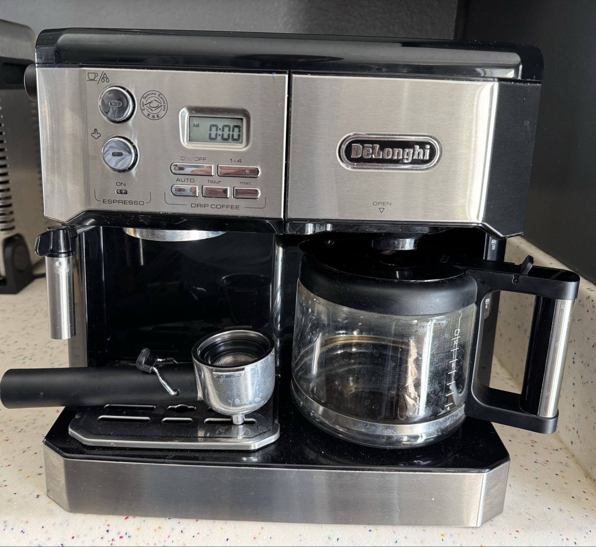 DeLonghi Coffee/Espresso Maker