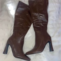 BRAND NEW brown square toe heel knee high boots size 7