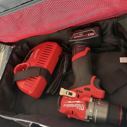 Milwaukee M12 Hammer Drill