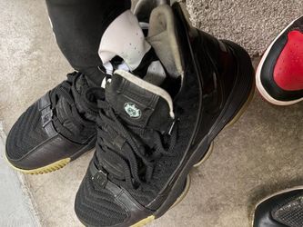 Size 10 LeBron James Nike
