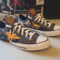 Looney Tunes x Converse Chuck Taylor All Star Ox 'Bugs & Daffy Men's Size 7