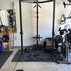 Squat Rack / Cable Machine