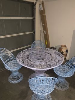 Vintage Russel Woodard patio set