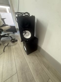 YAMAHA Hs7 -$100