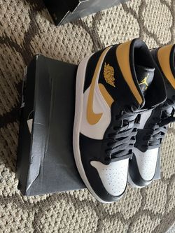 Air Jordan Mid 1