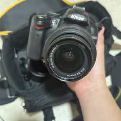 Nikon D5000