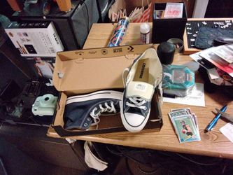 Converse Chuck Taylor Low-Top Sneakers