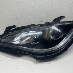 2017-2020 Chrysler Pacifica HID Headlight With LED/DRL Left Driver LH Side OEM