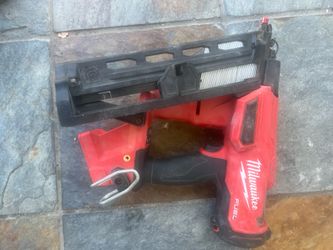 Milwaukee fuel Brad nailer Milwaukee Brad nailer