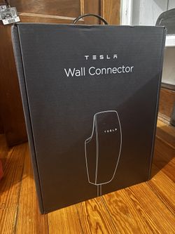 Tesla Wall Connector 