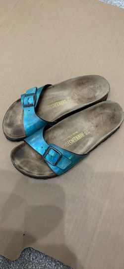 Birkenstock slippers size 36”