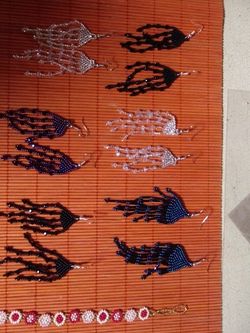 Aretes Y Pulseras De Chakira