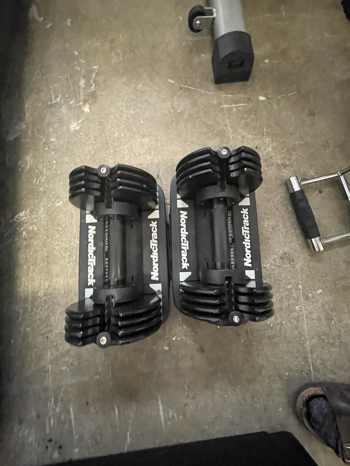 Adjustable Dumbbells 