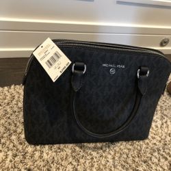 BRAND NEW MICHAEL KORS BAG