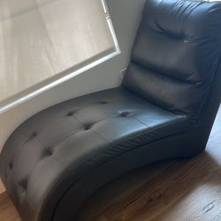 Leather Lounge Chair