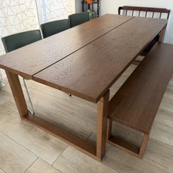 Dining Room Table 