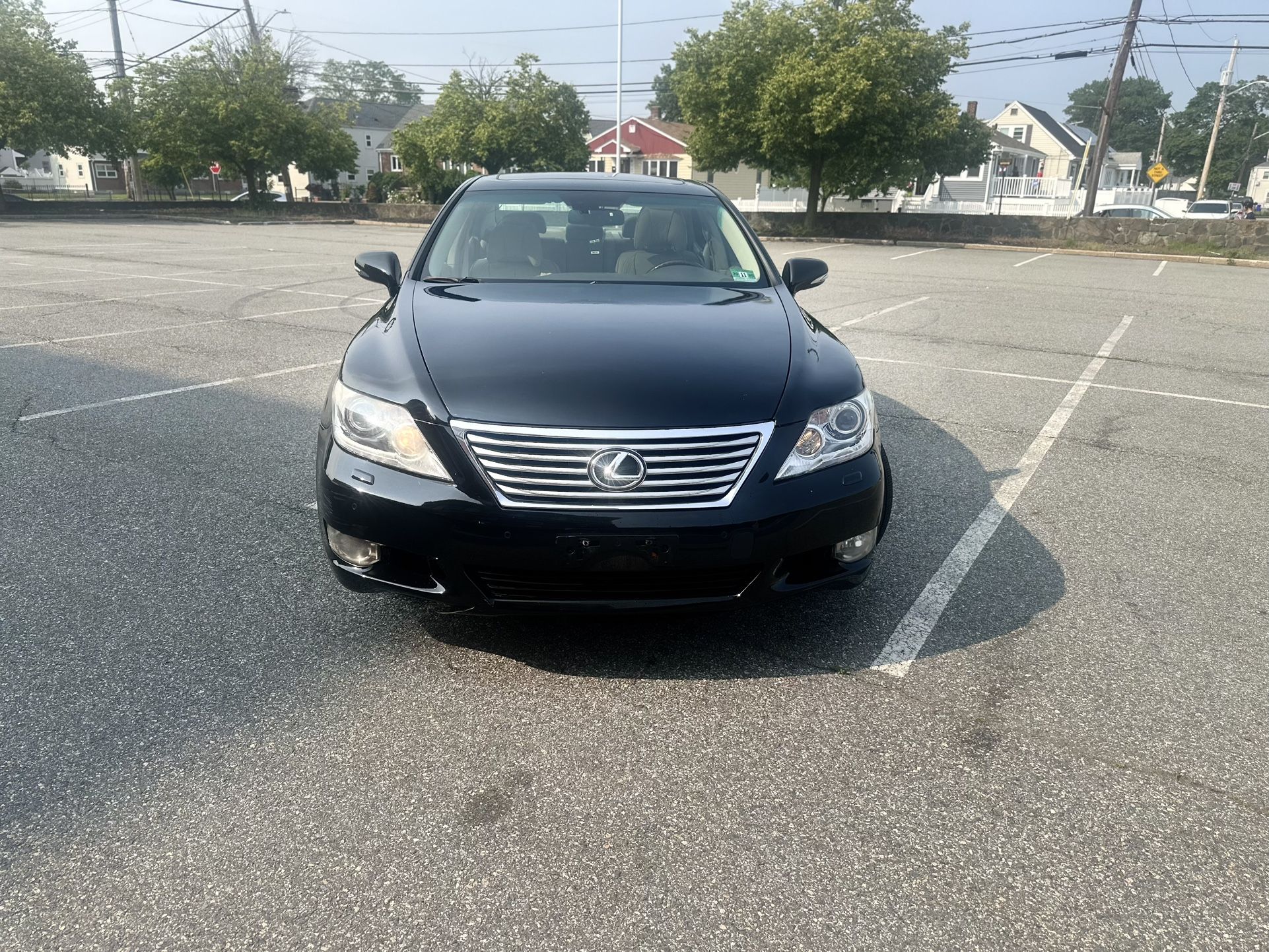 2010 Lexus LS 460