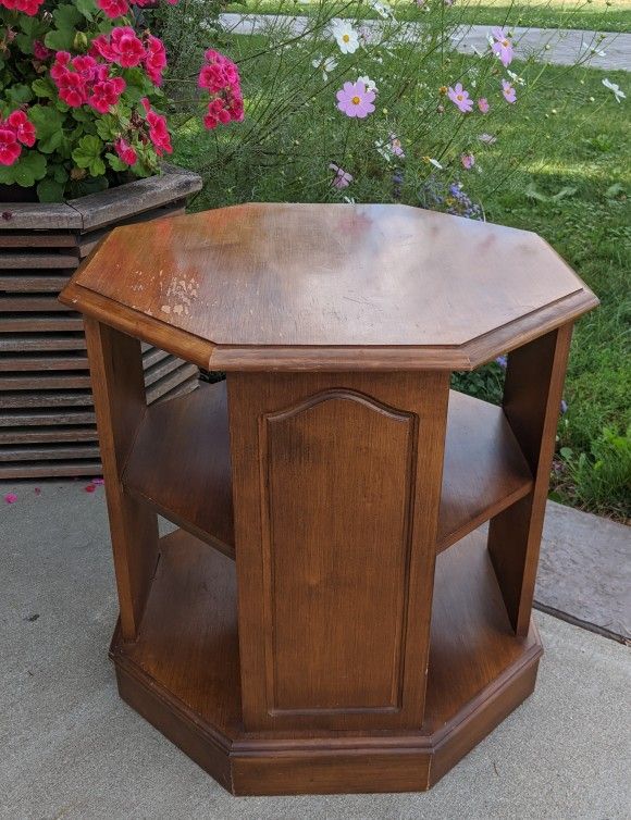 Beautiful Vintage Octagon End Table