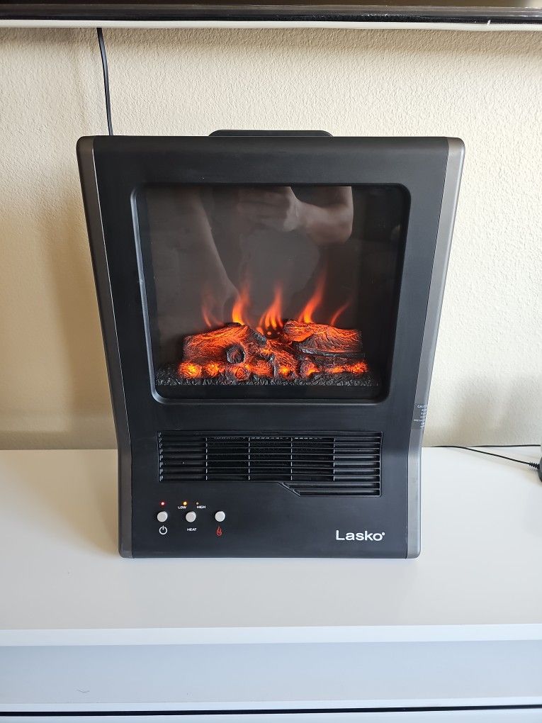 Lasko Ultra Fireplace