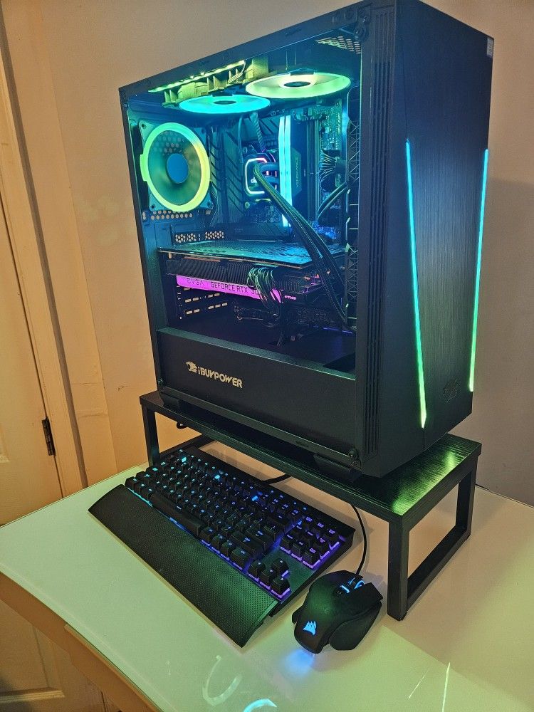 High End Custom Gaming PC 240+ FPS with Stunning RGB