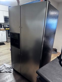 Stainless Steel Side-by-Side Refrigerator with Ice Maker