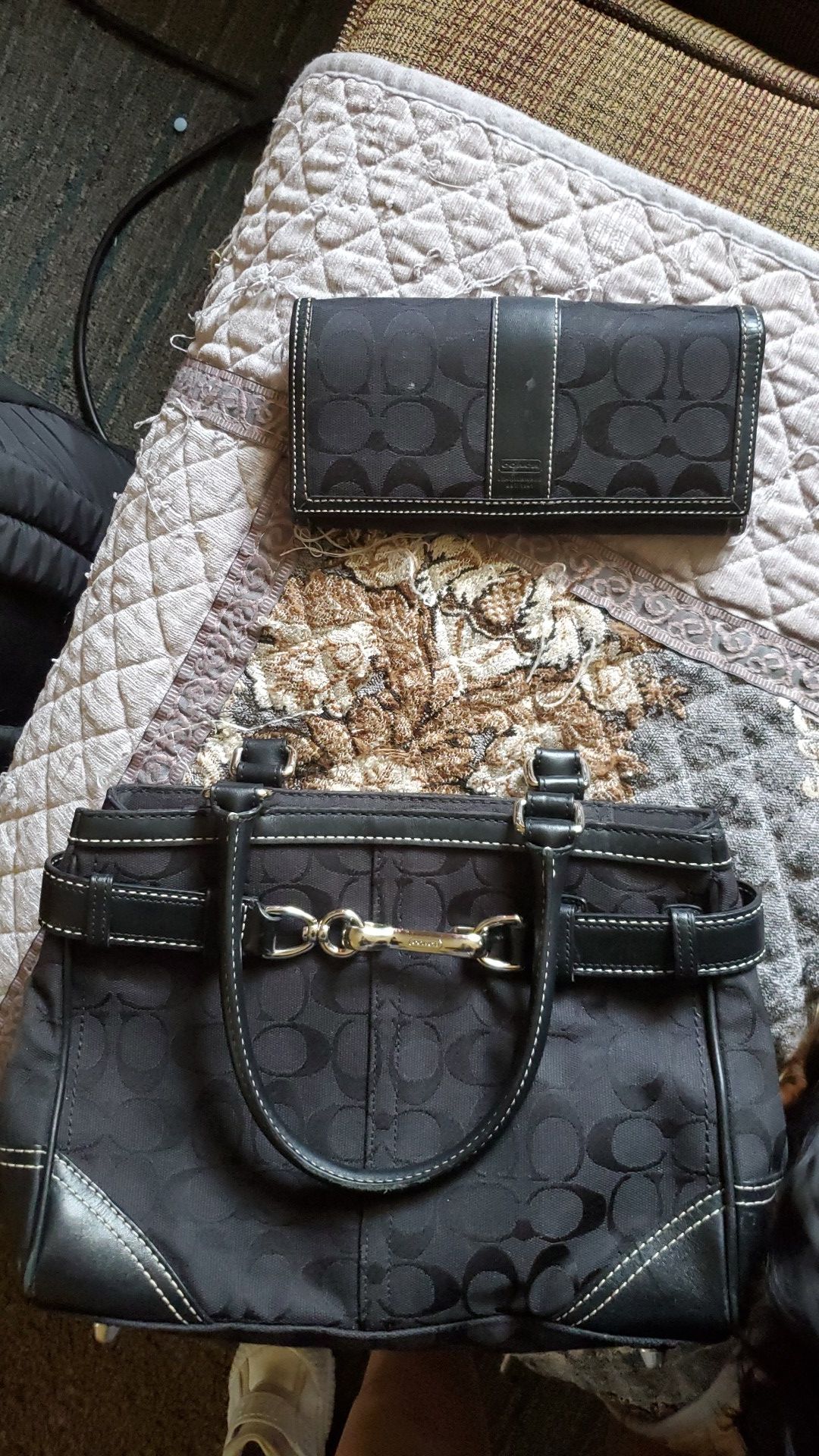 Coach bag matchin wallet