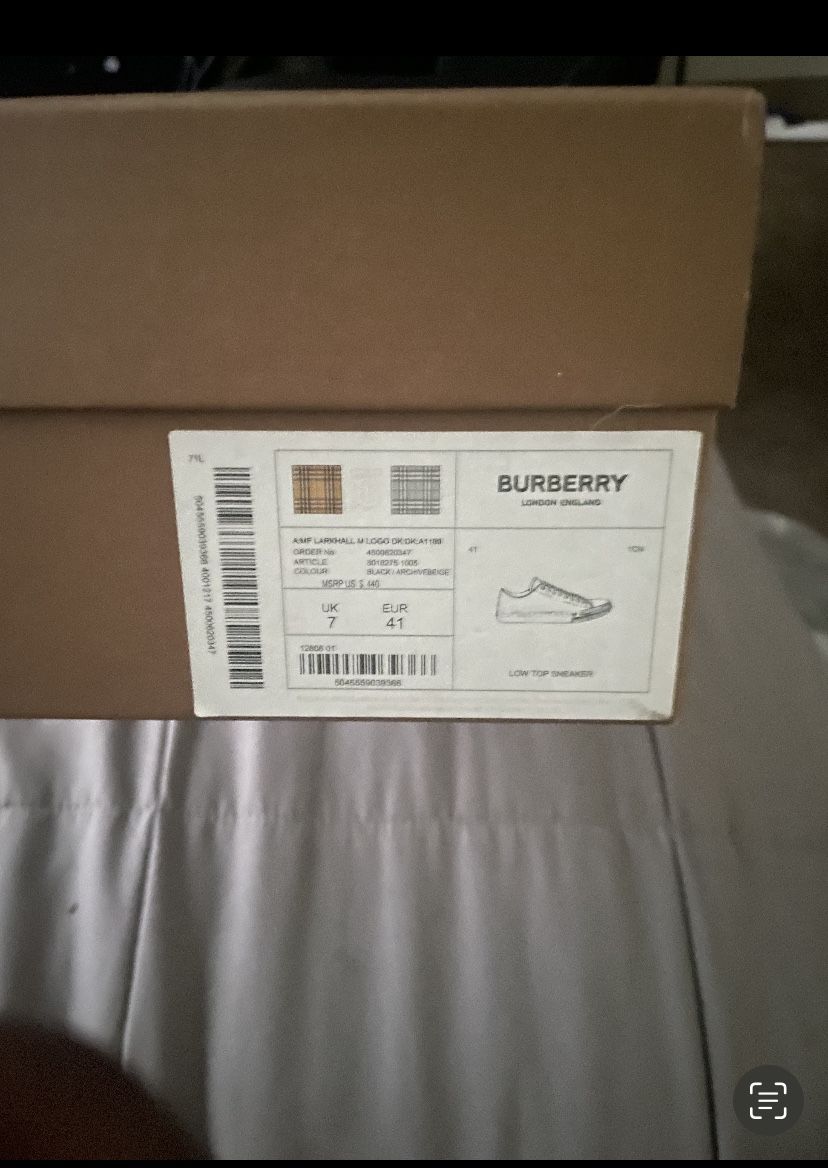 Burberry Size 41