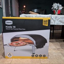 Never Used Ooni Koda 16 Natural Gas Pizza Oven 