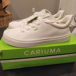 Cariuma Ibi Low Off White
