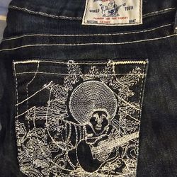 NEW Women's True Religion Size 31 EMBROIDERED "Skinny" section jeans-$170