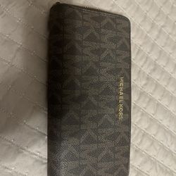 MICHAEL KORS WALLET- $45