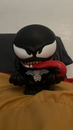 Comic book style money holder Venom